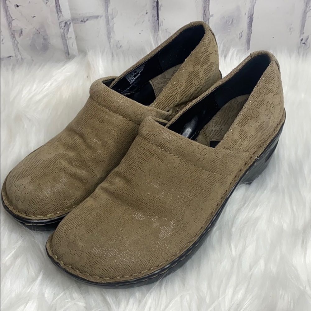 Sonoma Clogs NWOT